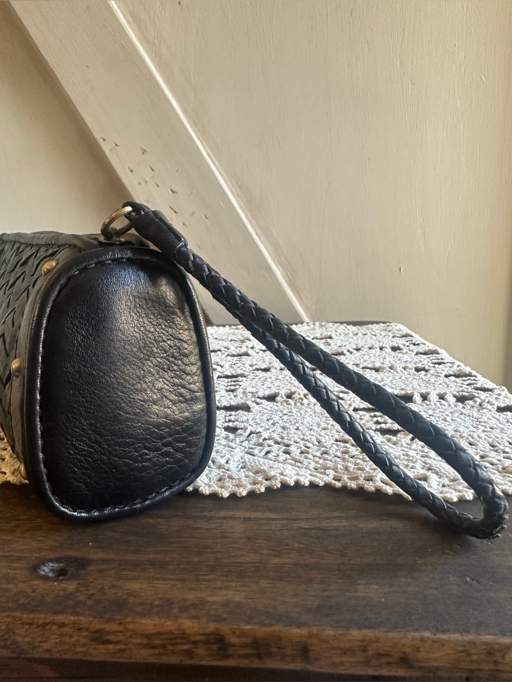 Vintage Cole Haan Woven Leather Barrel Wristlet / Mini Bag – Black - Picture 4 of 9